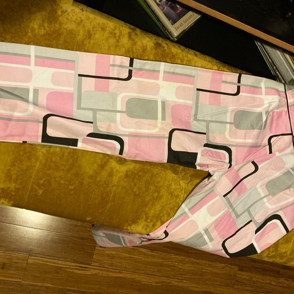 Capris - Picture 3 of 3